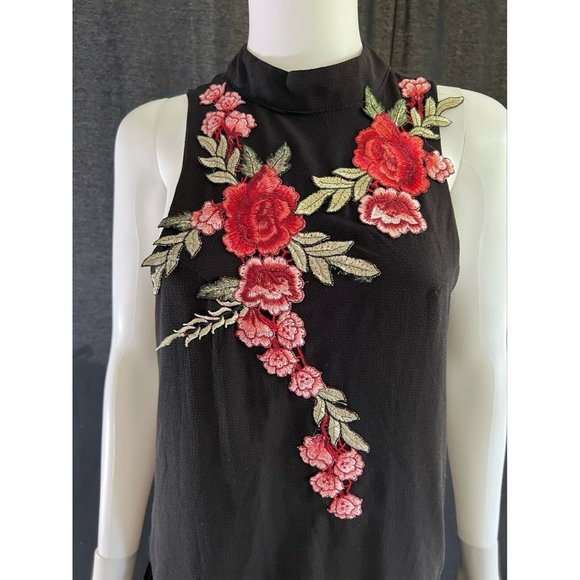 Via Vai Women's Mini Dress Sleeveless Black Flowers Embroidered Open Back S - Picture 3 of 12